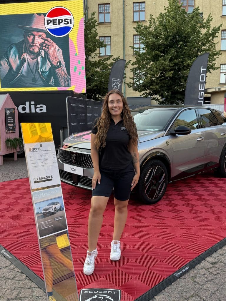 Peugeot tuotanto ja promootio, Superterassi